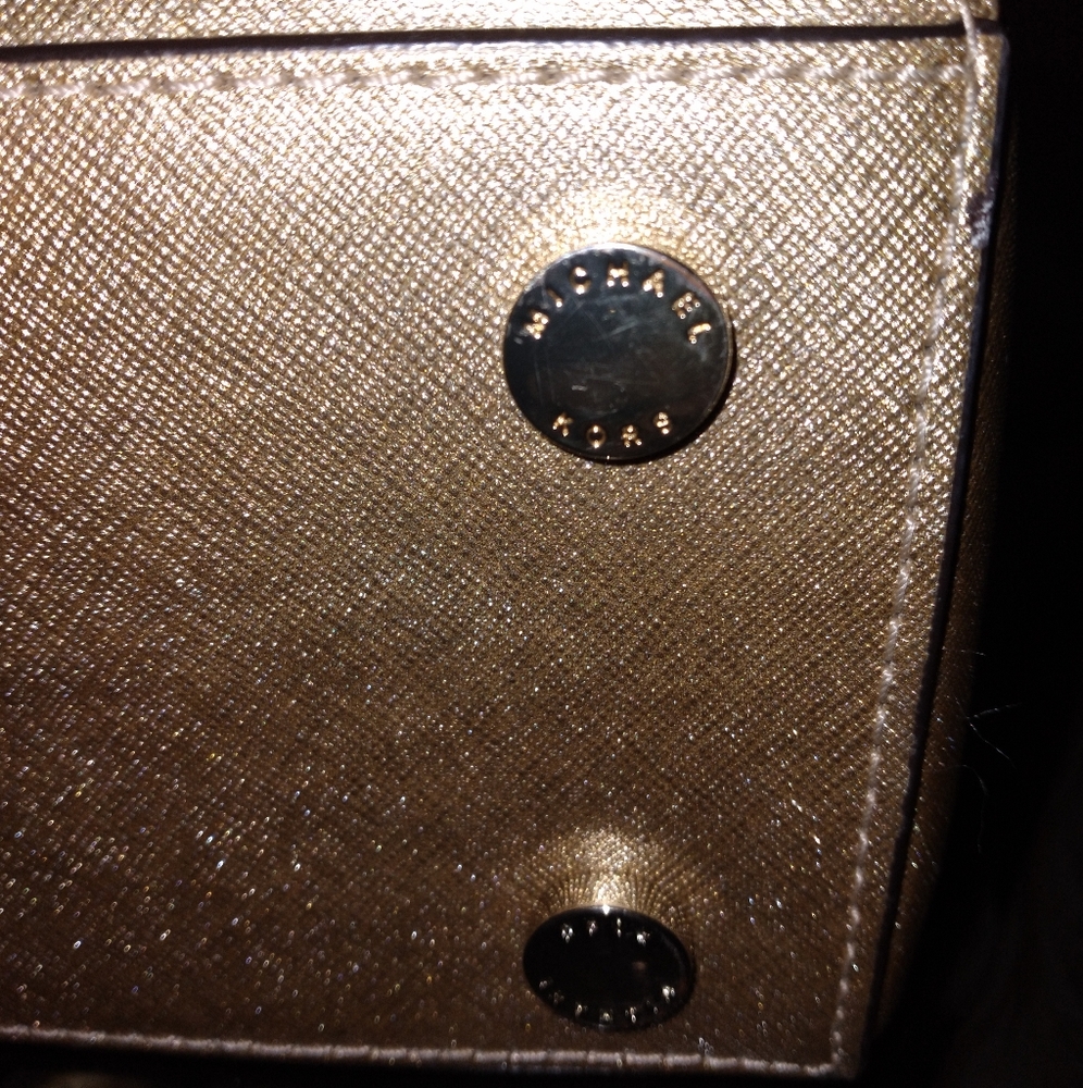 🔇 Sale $30 Michael Kors Purse - Picture 11 of 16